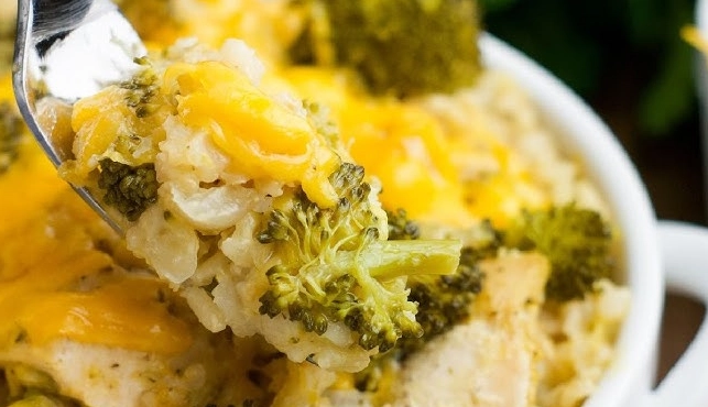 easy crockpot chicken and rice with broccoli