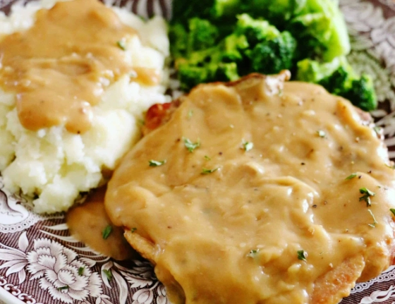 pork chops with cream of mushroom soup