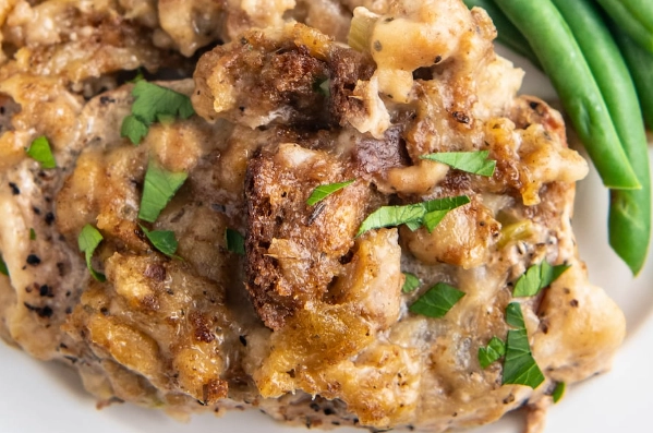 Simple crock pot pork chops with stuffing