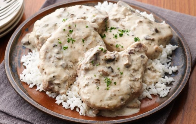 easy cream of mushroom pork chops easy cream of mushroom pork chops