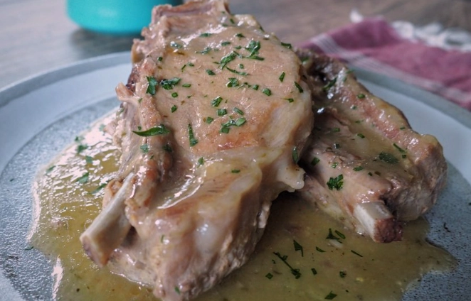 3 ingredient crock Pot pork chops with rice