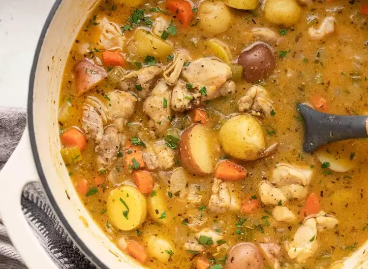 How long does it take to prepare chicken stew?