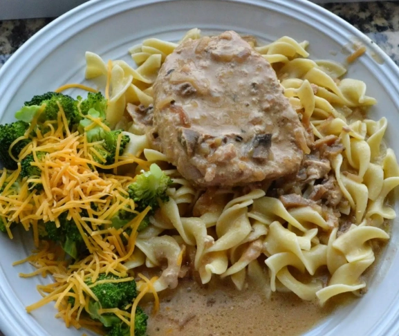 easy slow cooker pork chops easy slow cooker pork chops