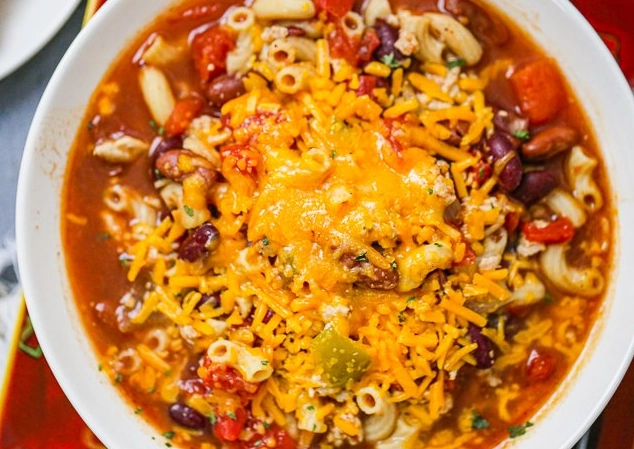 goulash vs chili mac