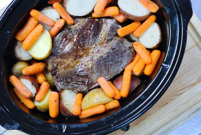how long to cook beef in slow cooker