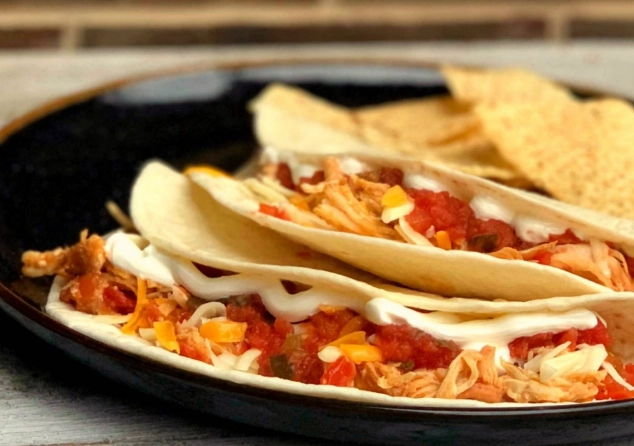 slow cooker tacos chicken