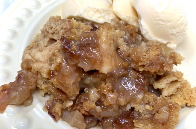 easy apple crisp in slow cooker