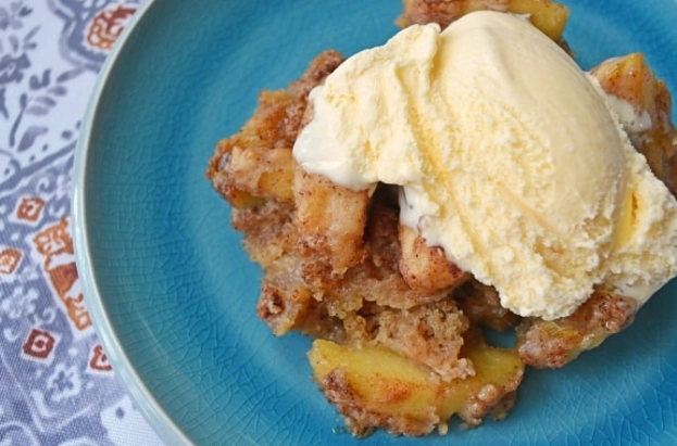 easy slow cooker dessert