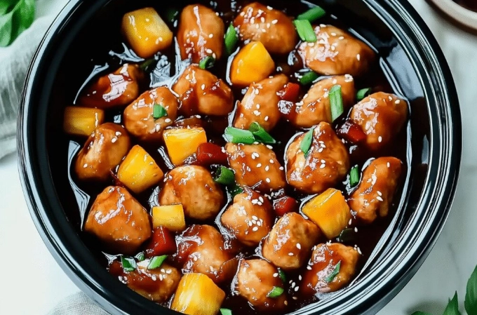 Hawaiian crockpot chicken