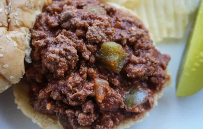 raw beef in slow cooker