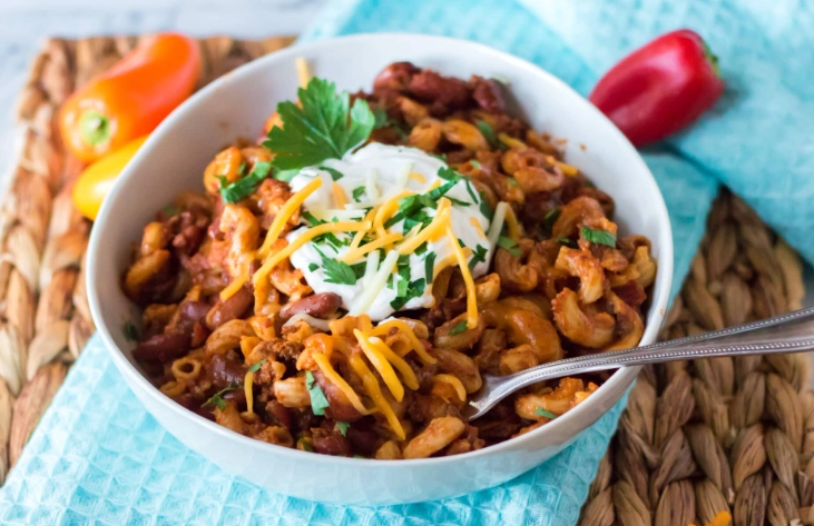 Slow cooker chili mac vegetarian