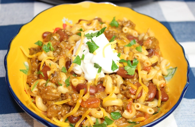 best crockpot chili mac