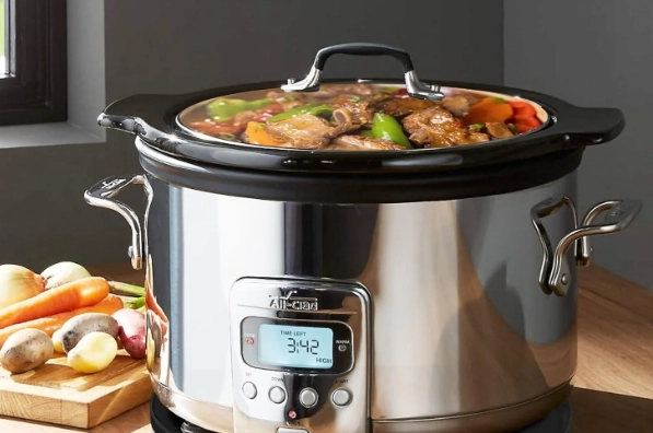 how long macaroni slow cooker