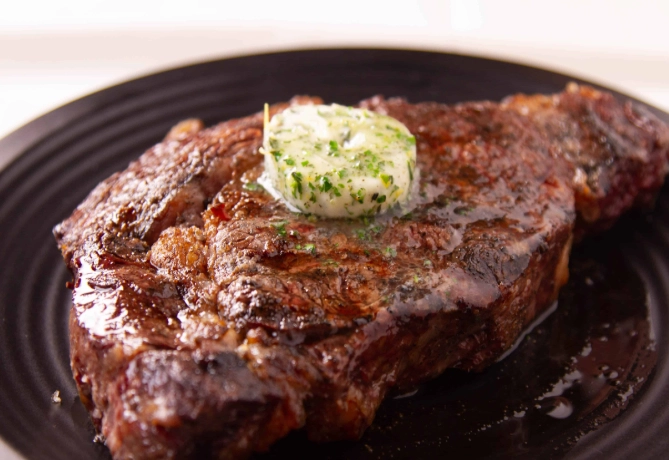 What is the best steak to cook in a crockpot?