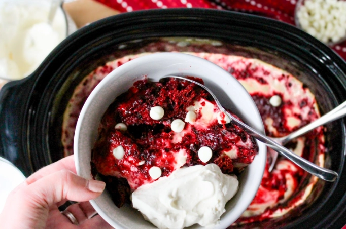 easy dump cake crockpot