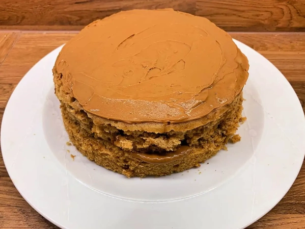 Can you bake cake in a slow cooker?