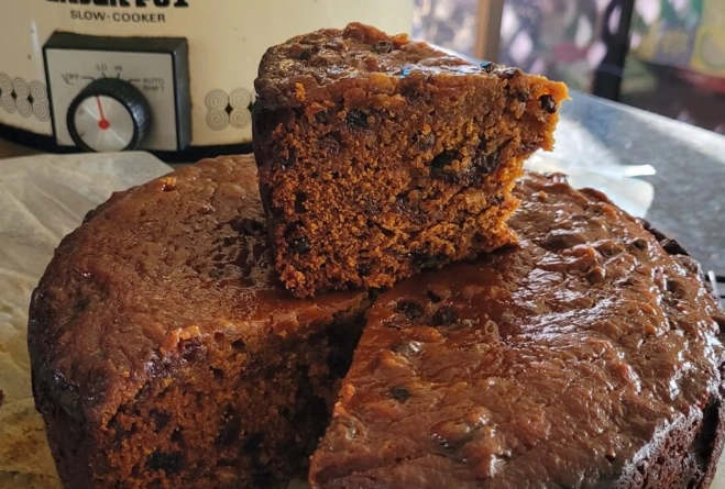 can you bake a cake in a slow cooker