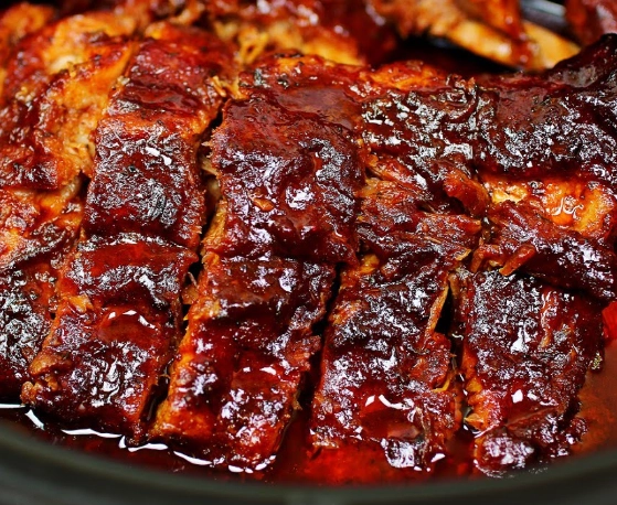 How long to cook ribs in slow cooker