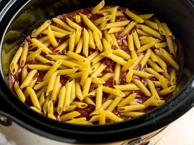 Can you cook pasta in one pot?