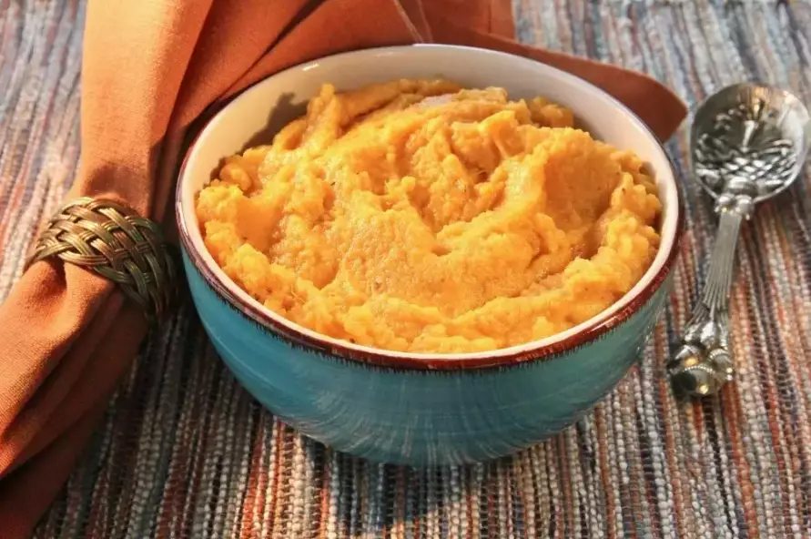 3 ingredient slow cooker desserts