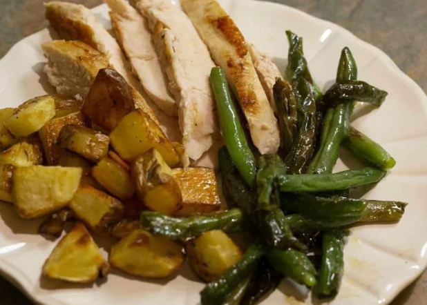 how to keep chicken moist in slow cooker