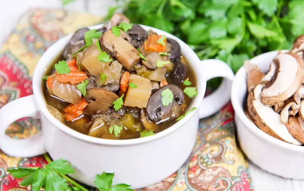 healthy slow cooker soups