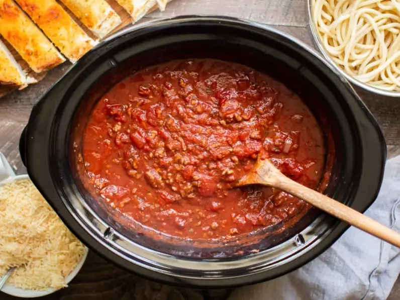 Slow cooker spaghetti meat sauce