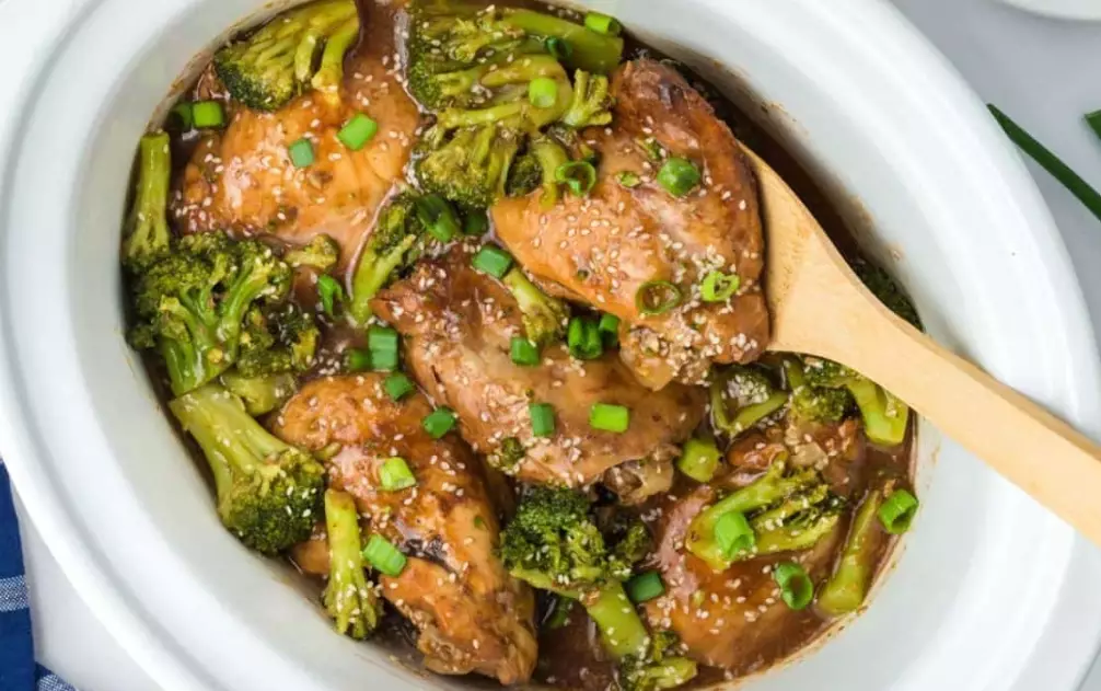 weeknight slow cooker meals