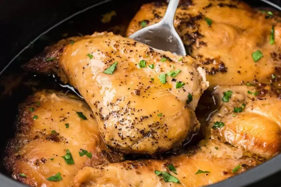 Slow cooker for busy weekdays chicken