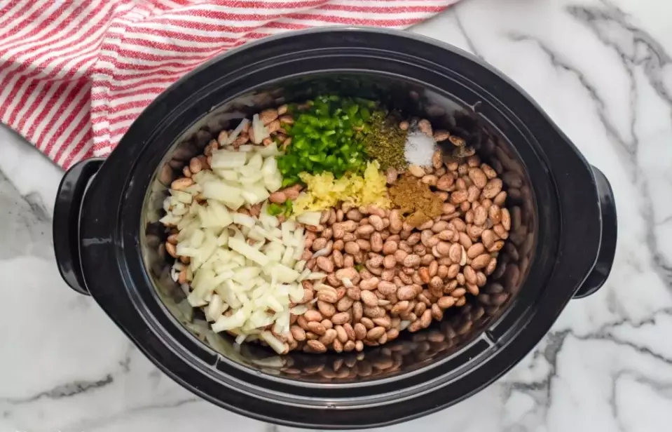 pinto beans crock pot recipe