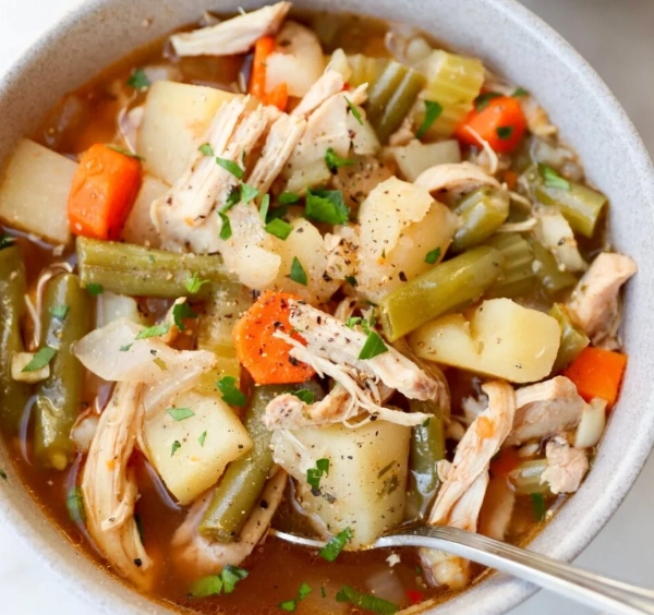easy slow cooker chicken stew