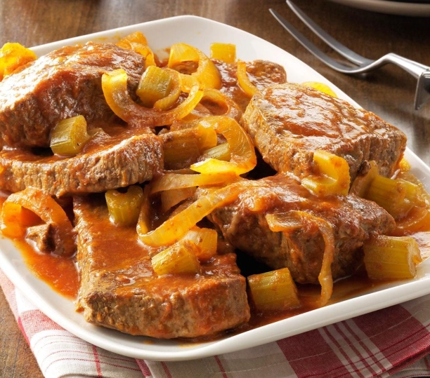easy swiss steak recipe crockpot